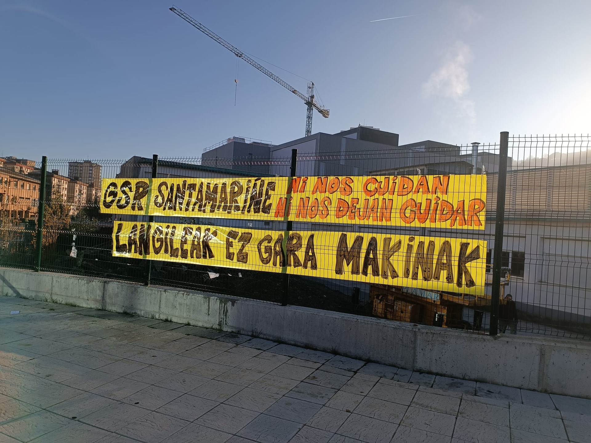Urdulizko Santa Mariñeko langileek deitoratu dute ez direla makinak