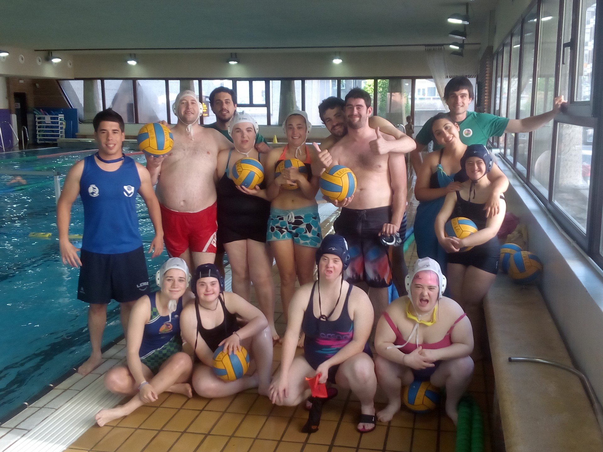 Waterpoloa, gizarteratze-egitasmoetarako tresna Leioan