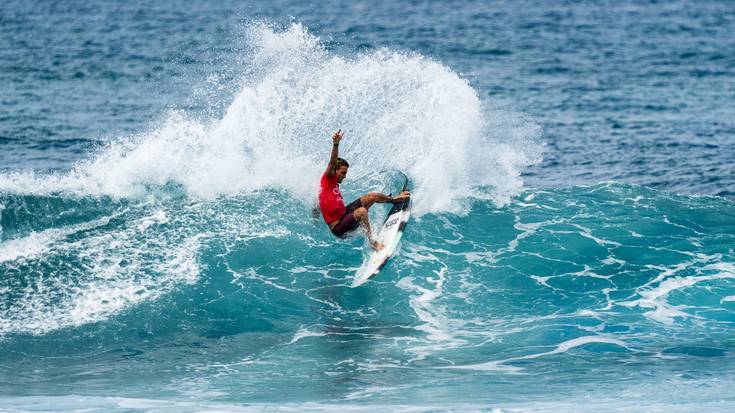 Yago Dominguez sopeloztarra Munduko Surf Txapelketako hirugarren kanporaketara igaro da