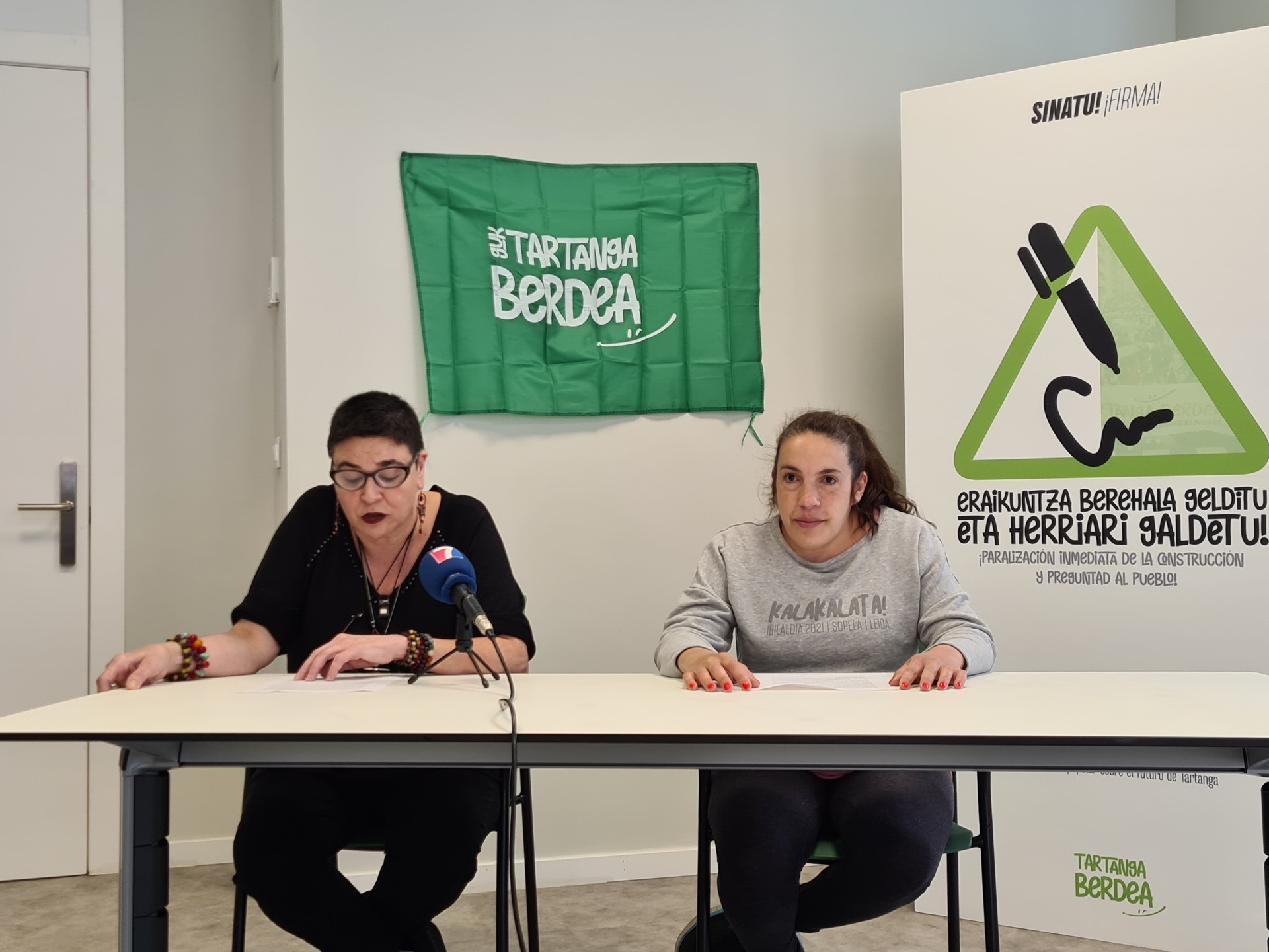 Tartanga Berdeak sinadura-bilketa egingo du 400 etxebizitza eraikitzeko proiektua geldiarazteko