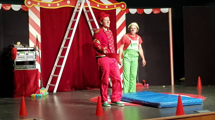 Antzerkia: "Trokolo – Burutik Jota"