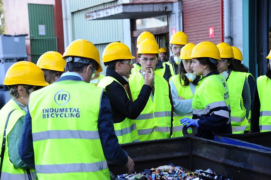 Indumetalek ezeztatu du legez kanpoko jarduerarik egin izana