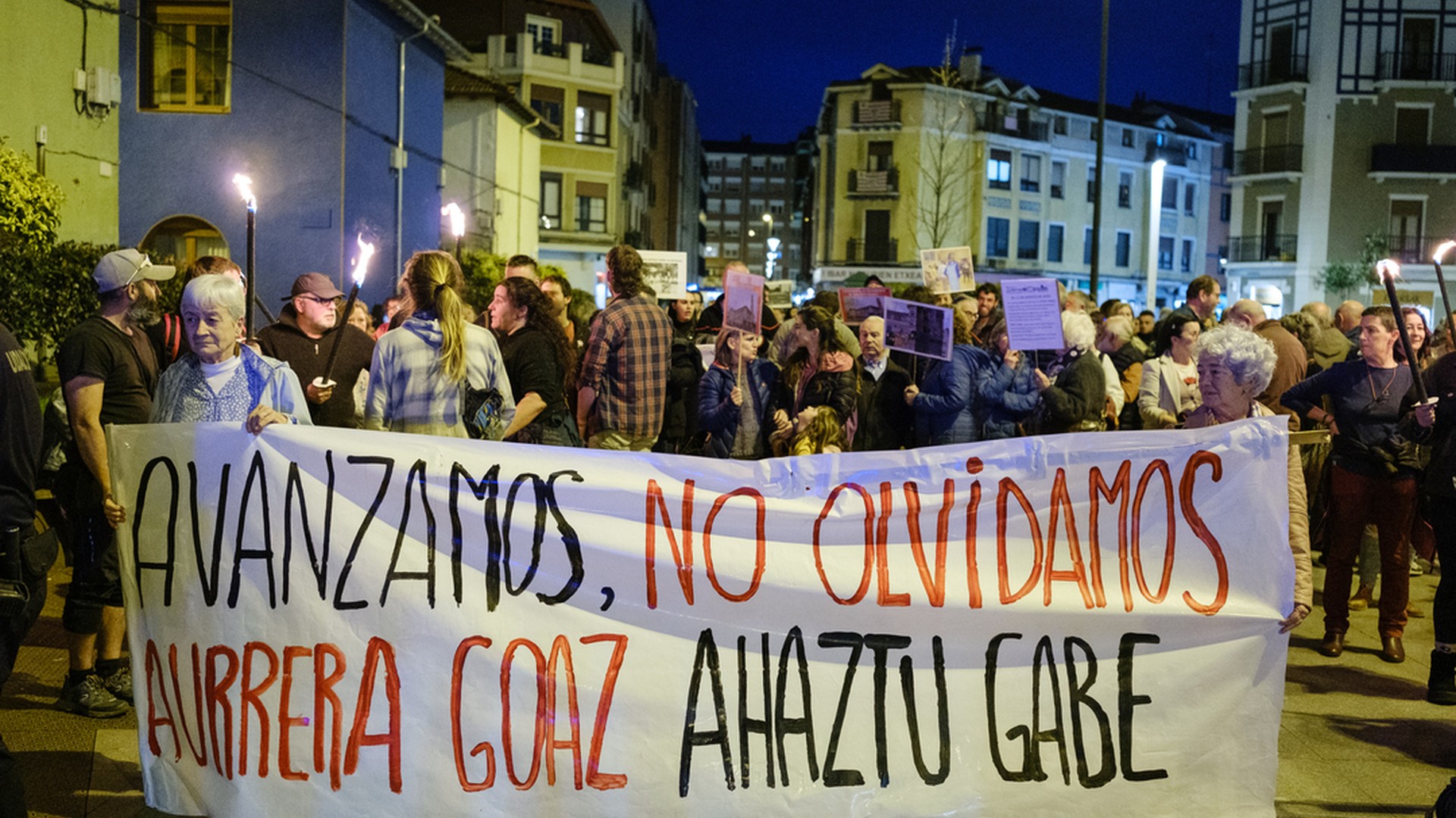 Eutsi Romo herri-asanblada: "Aurrera goaz, ahaztu gabe!"