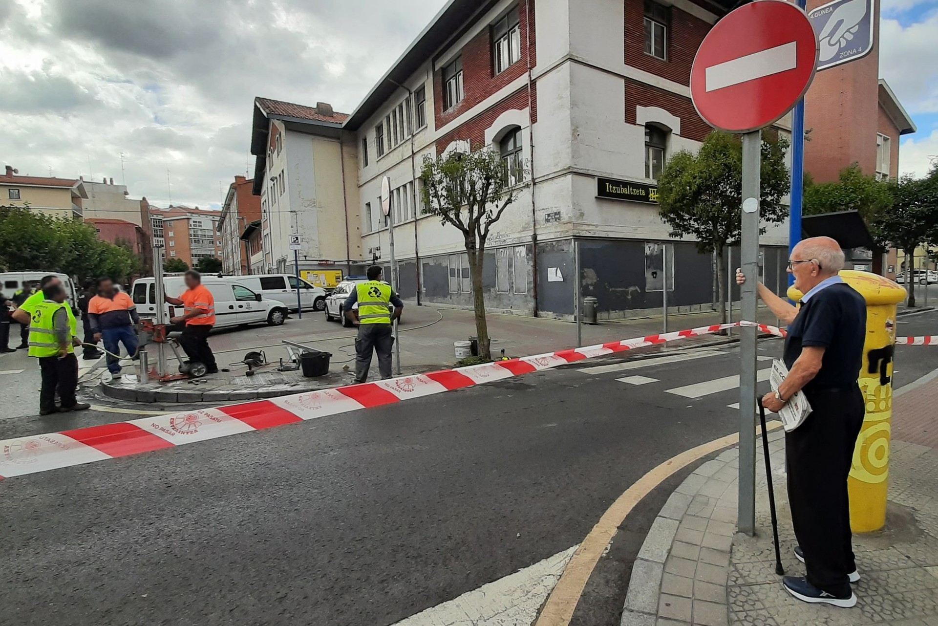 Itzubaltzeta/Romoko Nagusien Etxearen eraisketa geldiarazi du epaitegiak, behin-behinean