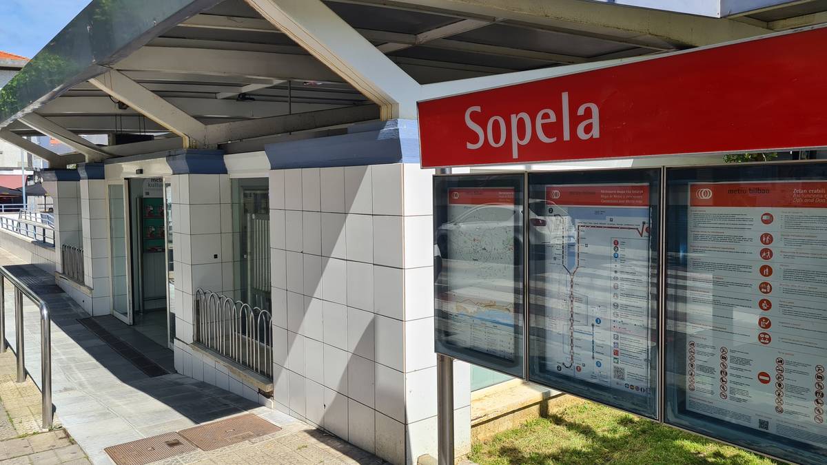 Sopelako Udaleko alderdi gehienek metroan komun publikoak jartzeko azterketa eguneratua eskatu dute
