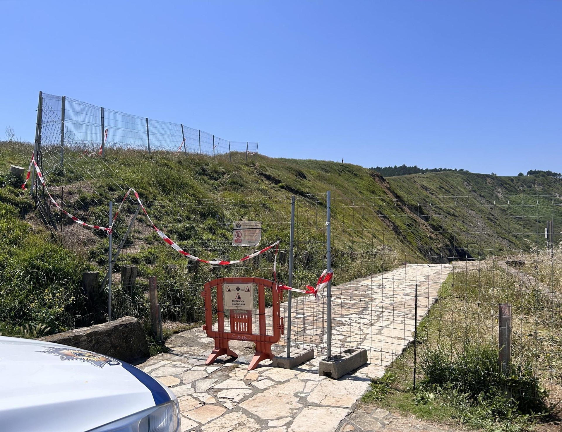 Barinatxe hondartzako arrapalak itxita jarraituko du, segurtasun arrazoiak direla eta