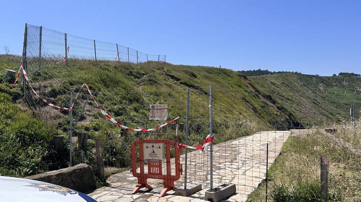 Sopelako Barinatxe hondartzako arrapala konponketa lanetan dago oraindino