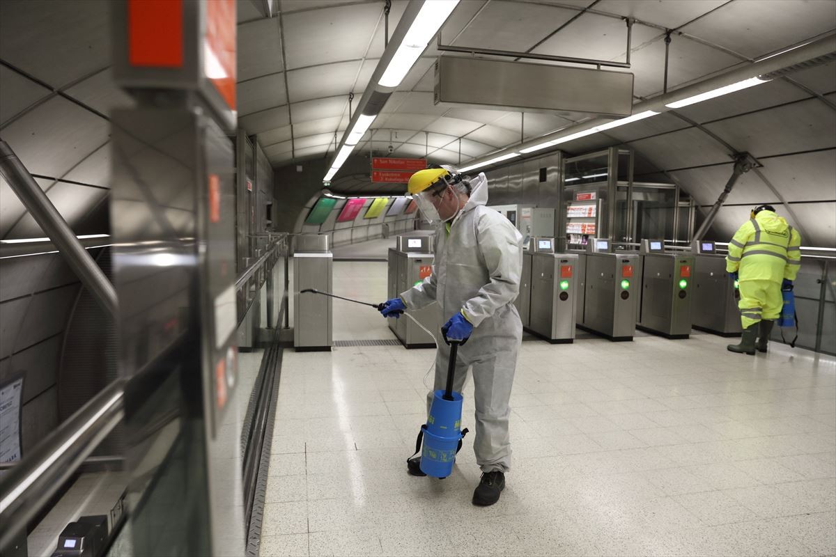 Metro Bilbaok maiztasuna mantenduko du puntako orduetan