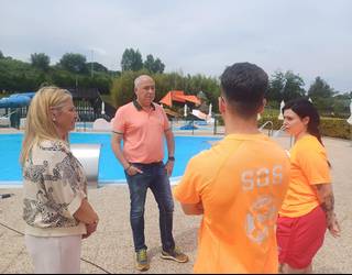 Zapatuan hasiko da udako denboraldia Leioan, Torresoloko igerilekuen irekieragaz