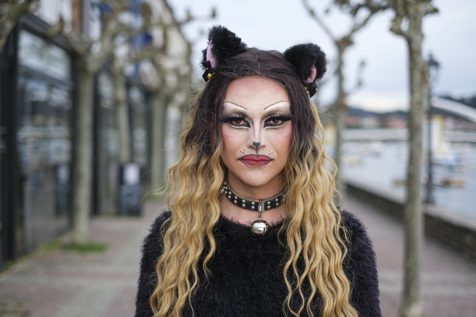Bibiana Bakana: "Nire pertsonaiak beti dira apur bat txoniak"