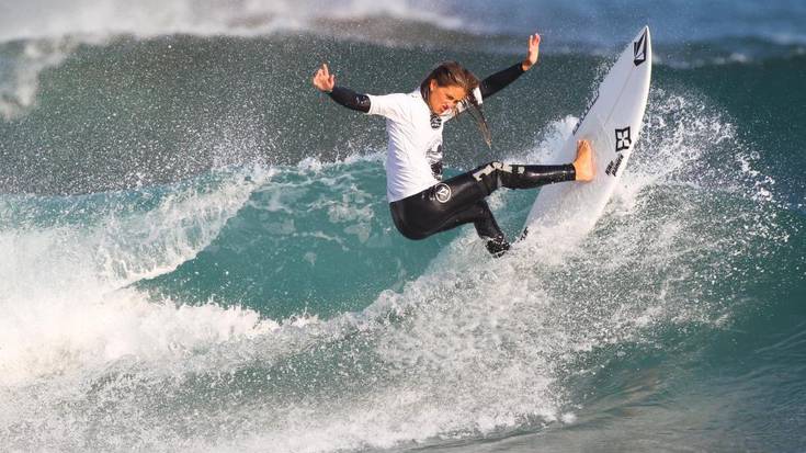 Mundialetik kanpo gelditu da Leticia Canales surflaria