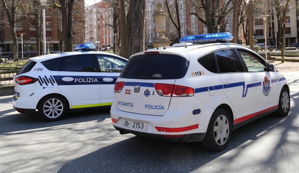 Gizon bat atxilotu dute Algortan, hainbat pertsonaren atzetik motozerra piztuta ibiltzea egotzita
