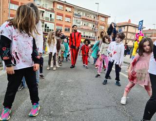 Sopelan prest dute inauterietako egitaraua, herria dantzan jartzeko