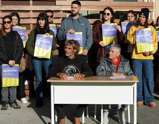 Sopelako lau herritar "amarru polizial" baten biktima direla salatzeko mobilizazioa deitu dute urtarrilaren 31rako