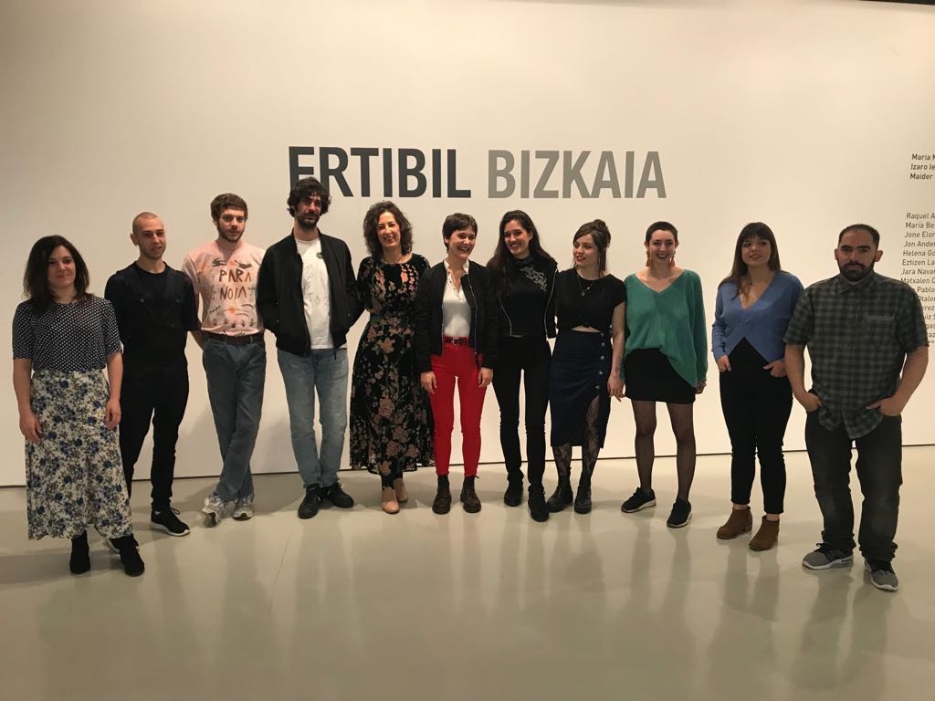Uribe Kostak lau ordezkari dauzka Ertibil erakusketan