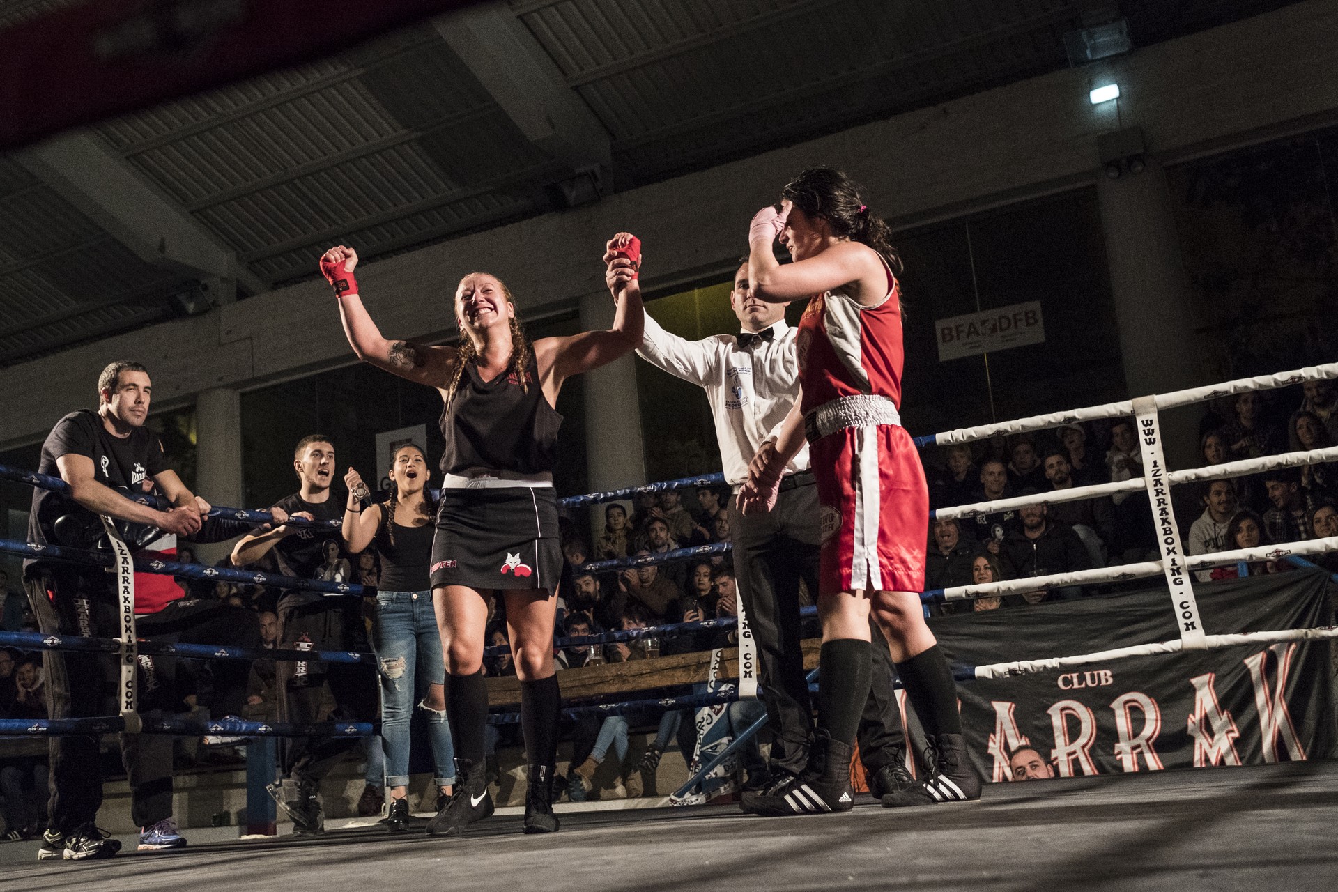 Kick-boxingeko eta boxeoko erakustaldiak izango dira zapatuan Faduran