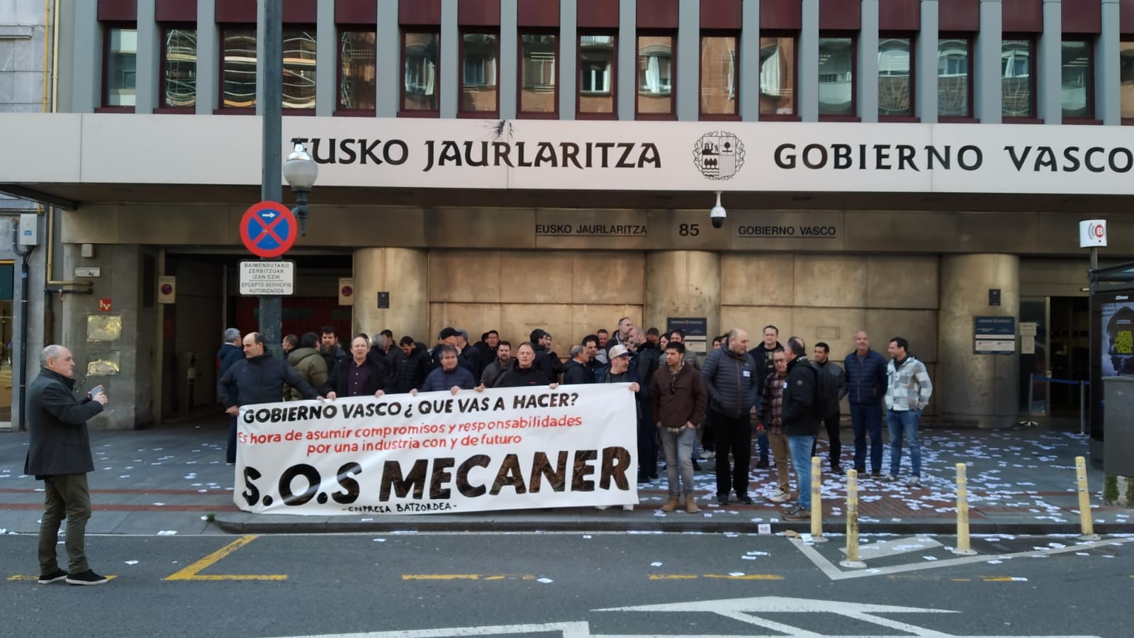 Mecanerreko beharginek lantokiaren etorkizuna bermatzeko neurriak hartzeko eskatu diote Eusko Jaurlaritzari