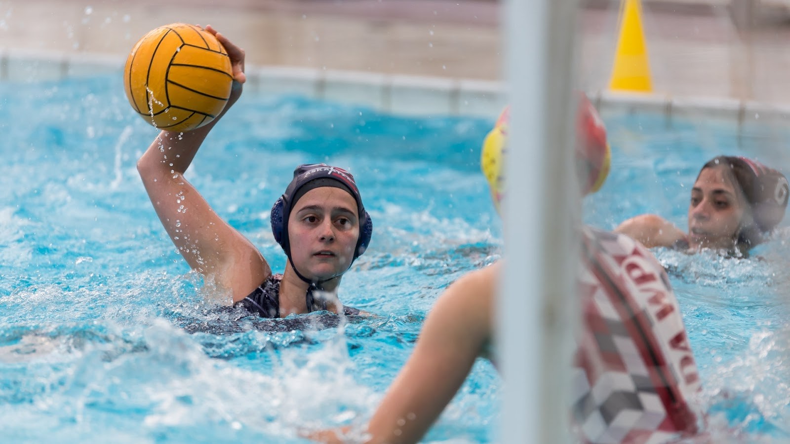 Gaurtik domekara Askartzan jokatuko da Espainiako Waterpolo Txapelketa