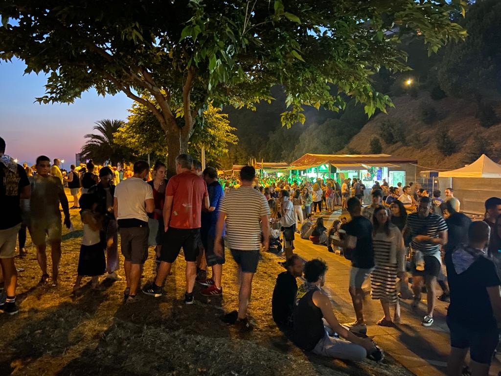 Gizon bat atxilotu dute Algortan, Portu Zaharreko jaietan sexu-erasoa egitea egotzita