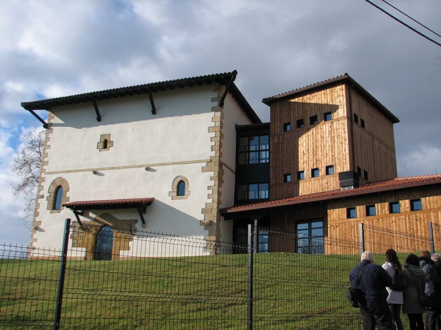 Antzezlan laburren lehiaketa antolatu du Kalianek, bigarrenez