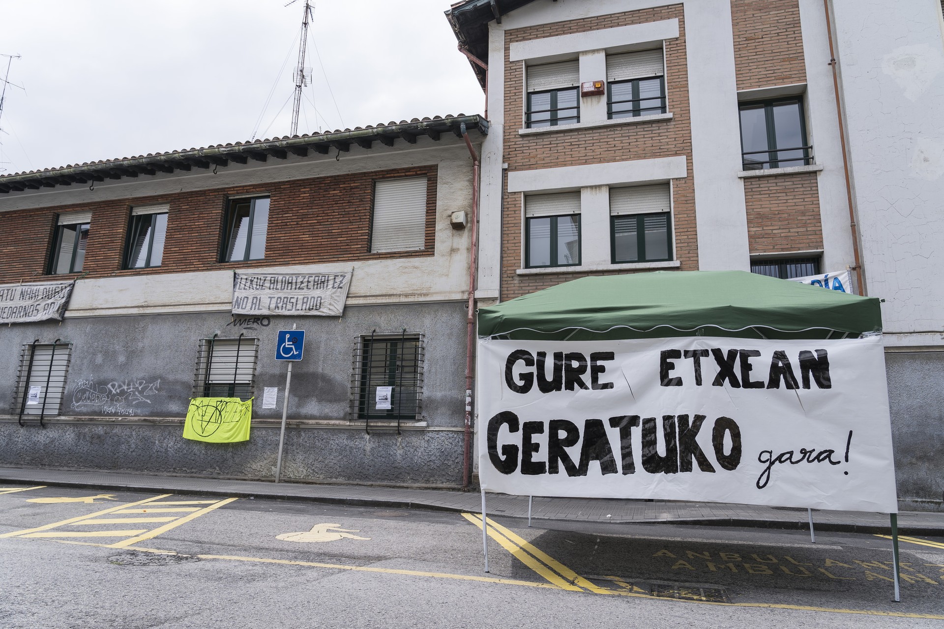 Ahal dutenera arte eraikina defendatzen eutsiko diotela ohartarazi dute Ibar Nagusien Etxeko bazkideek