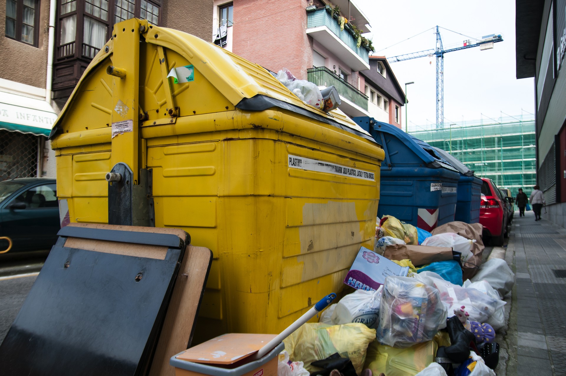 Gaur berrabiatuko dituzte negoziazioak Getxoko garbitzaileek eta enpresak