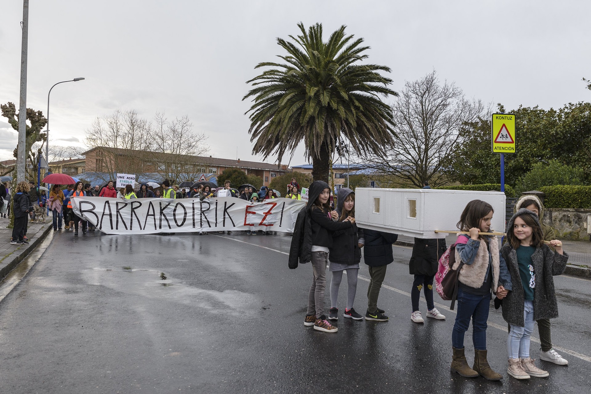 Zipiriñeko familiek berriro hartuko dituzte Sopelako kaleak