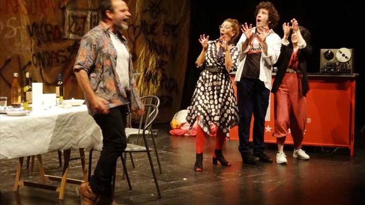 Antzerkia: "La Maniobra Heimlich (vomitando los años 80)"