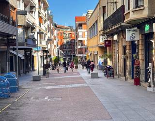 Algortako Dendak eta Romo Bizirik elkarteek 1.000 euro baino gehiago zozkatuko dituzte bezeroen artean