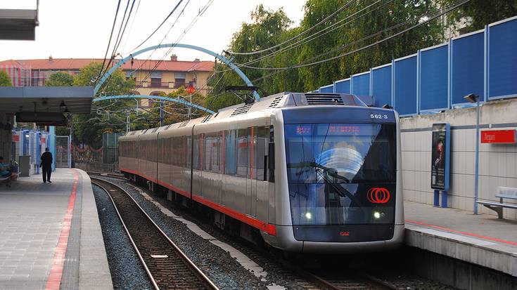 Metroko 1go lineak ohiko maiztasuna berreskuratu du