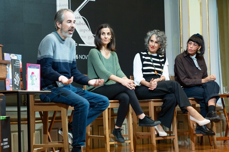 Unai Elorriagak Euskadi Literatura Saria irabazi du, "Francesco Pasqualeren bosgarren arima" eleberriagatik