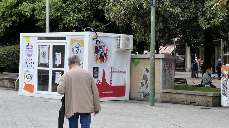 Irratsaio bateratua egingo du HIRUKAk gaur Algortan, Euskaraldiagaz bat eginez