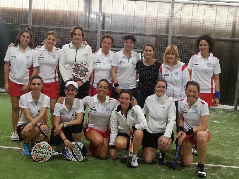 Domekara arte dago epea Leioako padel-ikastaroetan izena emateko