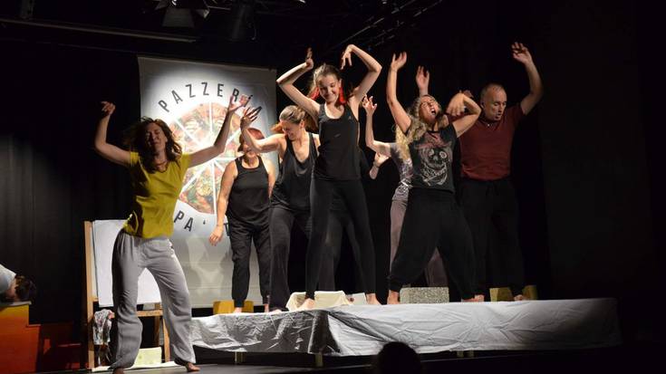 Antzerkia: "Lo que hay en ti"