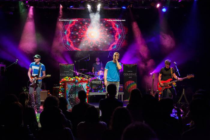 Coldplay taldearen kantak entzun ahal izango dira Astrabuduan, zapatuan
