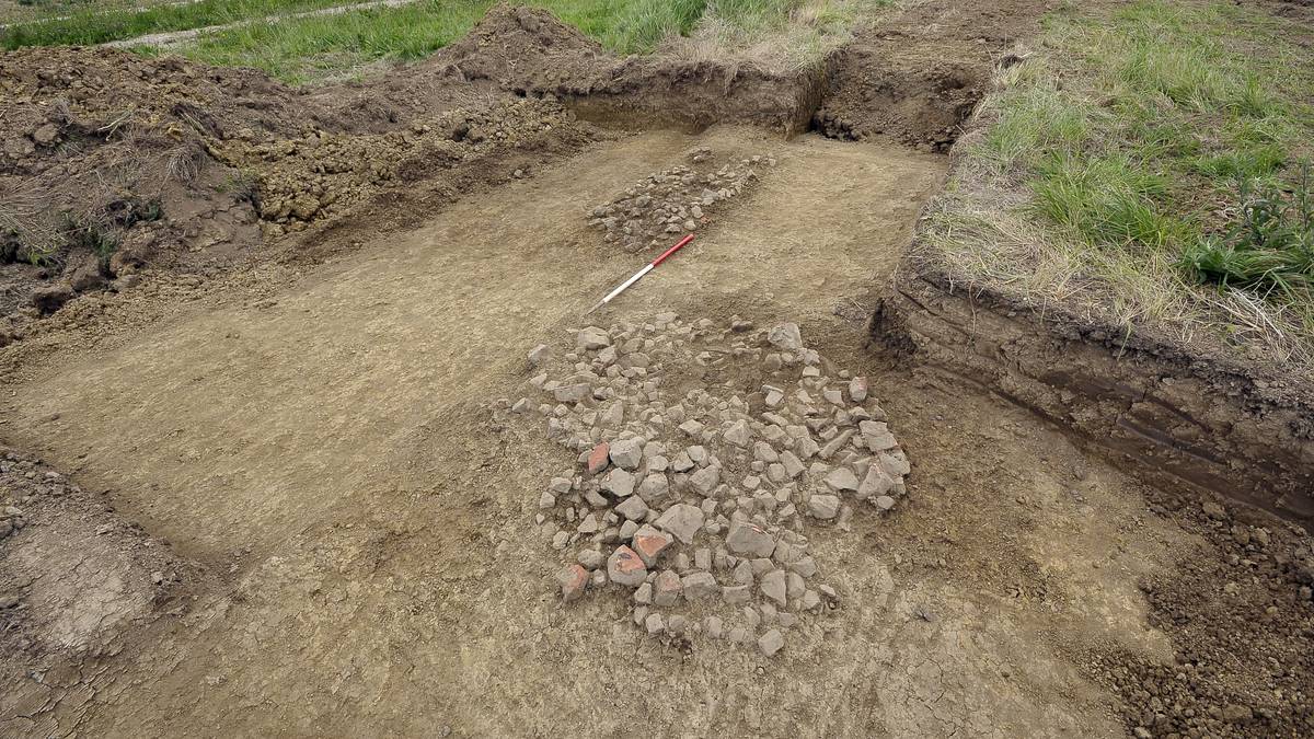 Sopelak bere iraganaren mapa berridatzi du