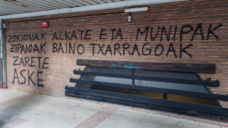 Poliziak Jardun koordinadorako kideak 21 aldiz jazarri dituela salatu du Aske Antolakundeak