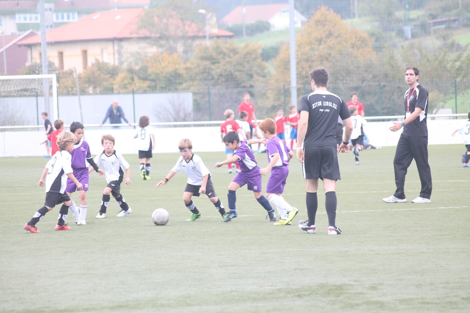 Urduliz Futbol Taldea jokalari berriak probatzen hasiko da
