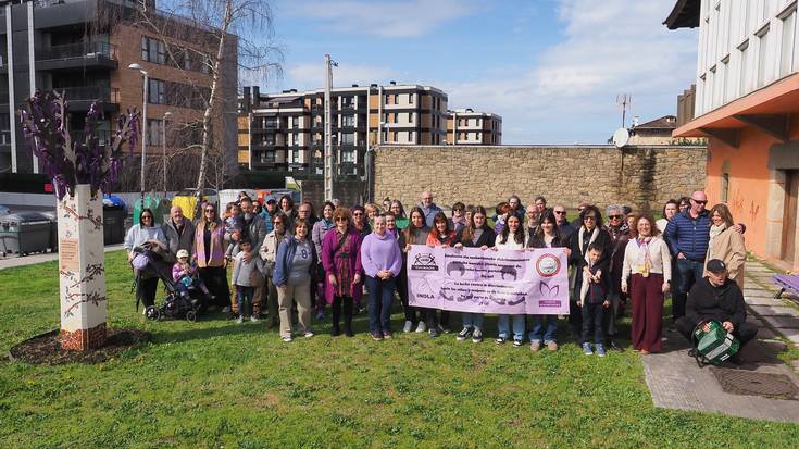 Urdulizko Eskubaloi Taldeko neskak omendu dituzte martxoaren 8an