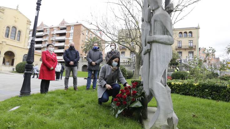 Getxoko Udalbatzak "terrorismoaren biktima guztiak" gogoratu ditu, beste urte batez