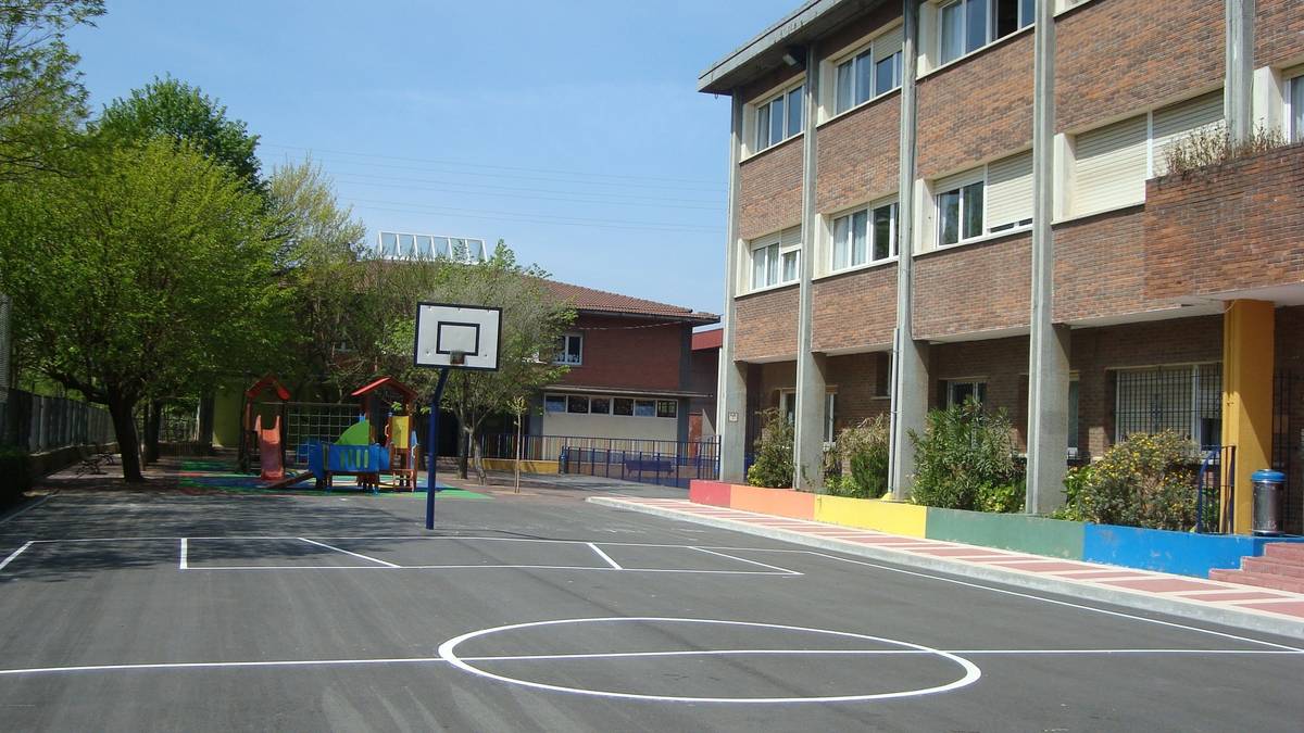 Euria arazo bihurtu da Getxoko Zubileta HLHI ikastetxean