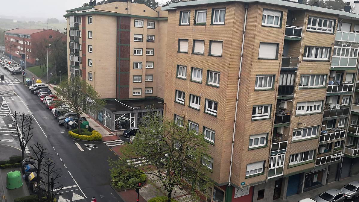 Gobelaurre kalea itxiko dute martitzenetik aurrera, Leioako ur-ihes bat konpontzeko lanengatik
