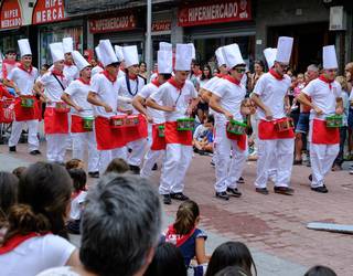 Algortako jai-batzordeak herritarrak jaiak berrirudikatzera gonbidatu ditu