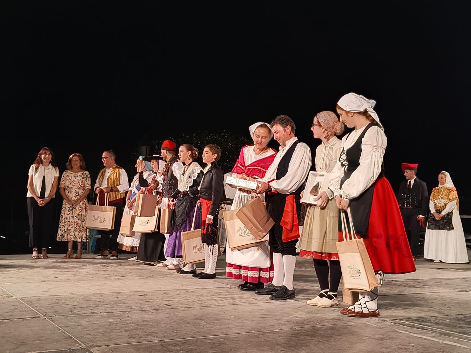 Gorlizko Aratz Dantza Taldeak bere 45. urteurrena ospatuko du ekainean