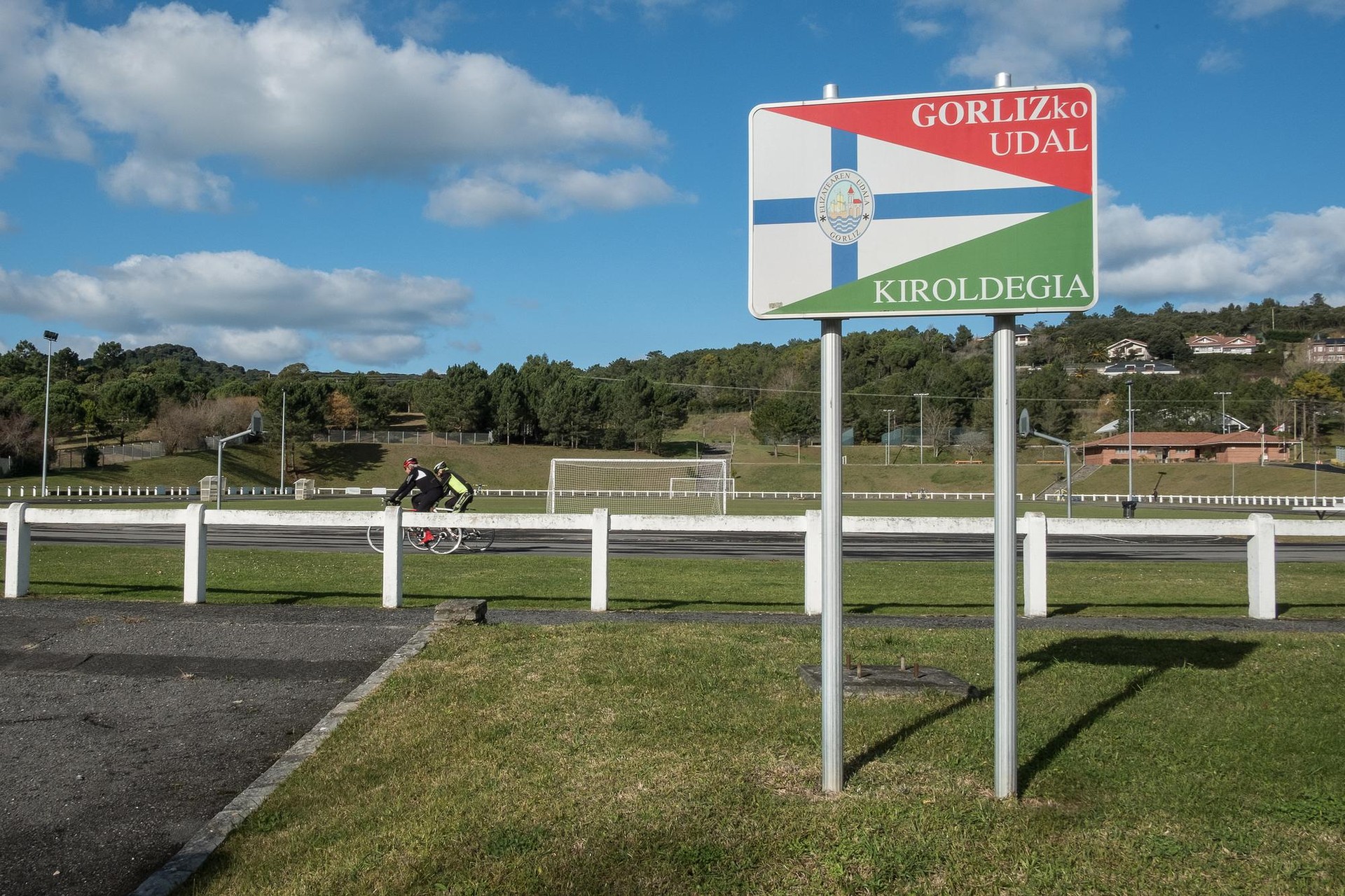 Gorlizko padel ikastaroko maila probak egingo dituzte irailaren 7an, 8an, 11n, eta 12an
