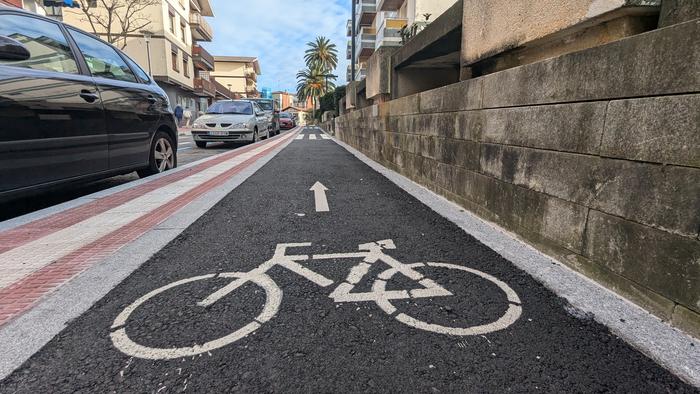 Gorlizko erdigunea eta hondartza lotzeko bidegorriaren lanak bukatu dituzte