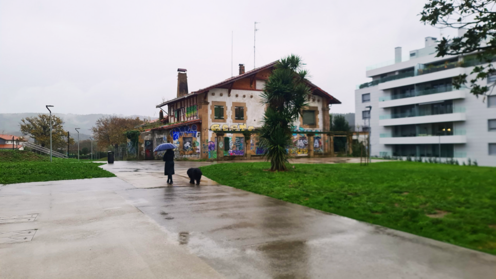 Berangoko Udalak Otxabene plaza estaliko du, urte osoan jarduerak eta kontzertuak hartu ahal izateko