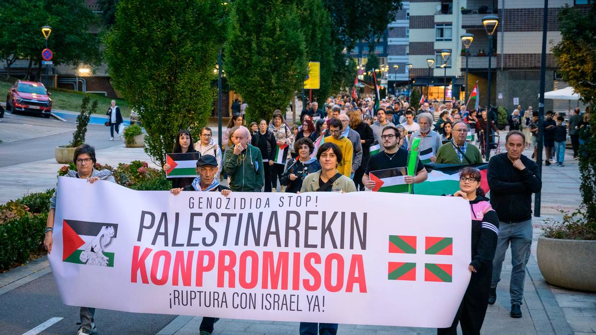 Palestinaren aldeko aldarria ozen entzun da Uribe Kostan