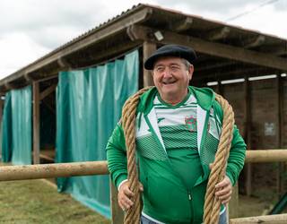 Jose Luis Orozko 'Txelis': "Konpetiteko klub gihau behar diz, horrek barik selekzinorik be ez dogu eukiko"