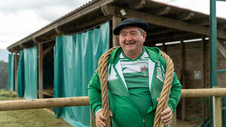 Jose Luis Orozko "Txelis": "Konpetiteko klub gihau behar diz, horrek barik selekzinorik be ez dogu eukiko"